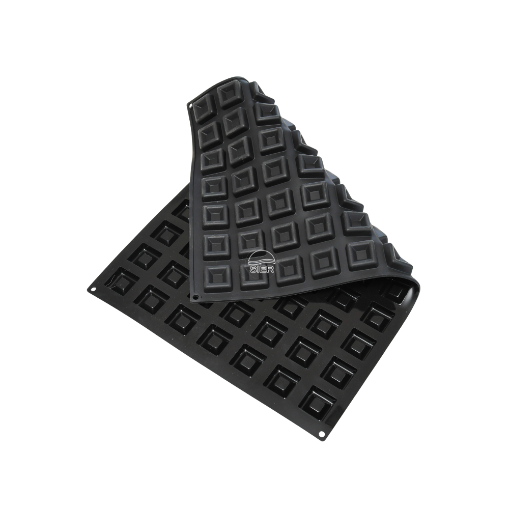 Moule silicone pavoflex 77 mini savarins carrés dimension 38x38 hauteur 13.5mm plaque 60x40