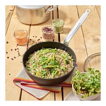 Sauteuse lame manche aluminium forgé noir 24cm