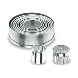 Boite 9 découpoirs ronds unis en inox